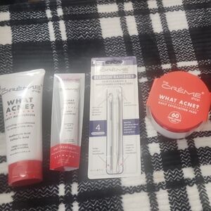 THE CRÉME SHOP! What Acne? Face Care Bundle